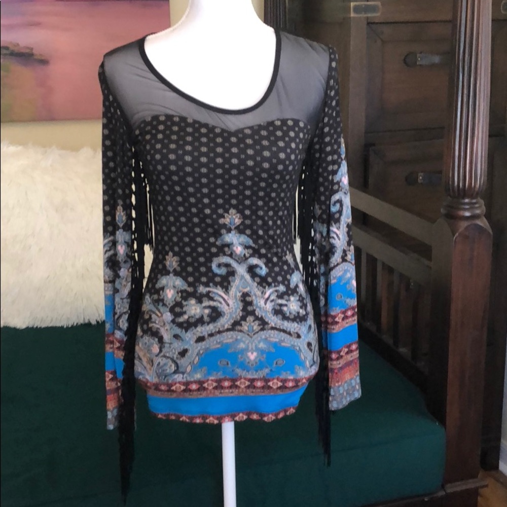 SKY TOP WITH FRINGE